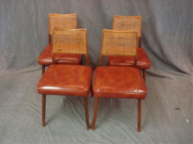 Appraisal: Dining table set of Midcentury McCobb style chairs No leaves