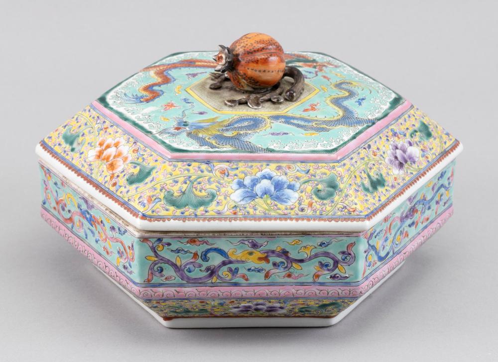 Appraisal: CHINESE FAMILLE ROSE HEXAGONAL COVERED BOX LATE TH EARLY TH