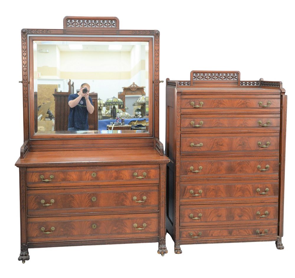 Appraisal: Victorian Two Piece Mahogany Bedroom Set lockside seven drawer chest