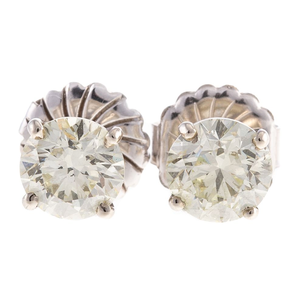 Appraisal: A Pair of Martini Set Diamond Stud Earrings K white