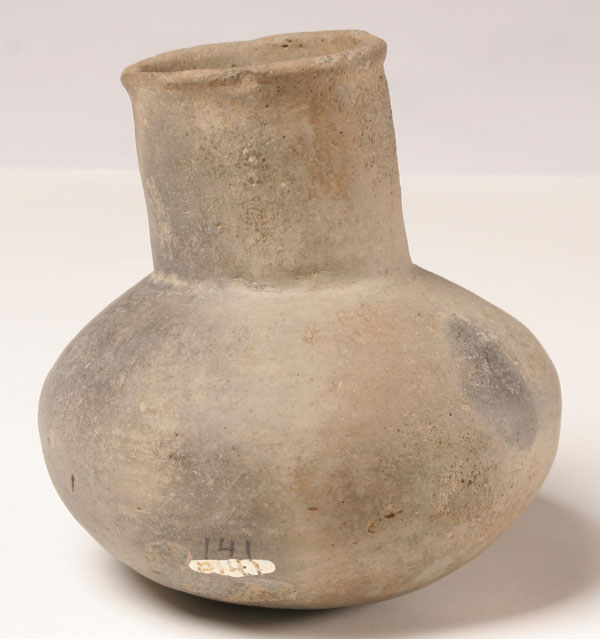 Appraisal: Native American pottery pot found near Massillon OH H