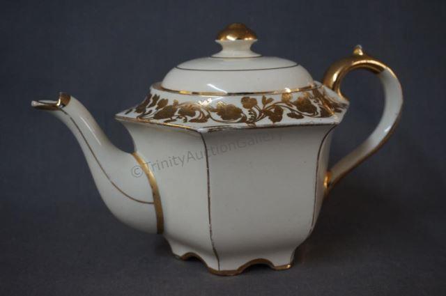 Appraisal: ca Saddler of England Gold Accented Tea Pot Made by