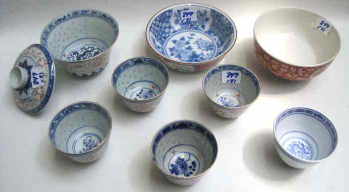 Appraisal: EIGHT ASIAN PORCELAIN PIECE two are Japanese Imari bowls diameter