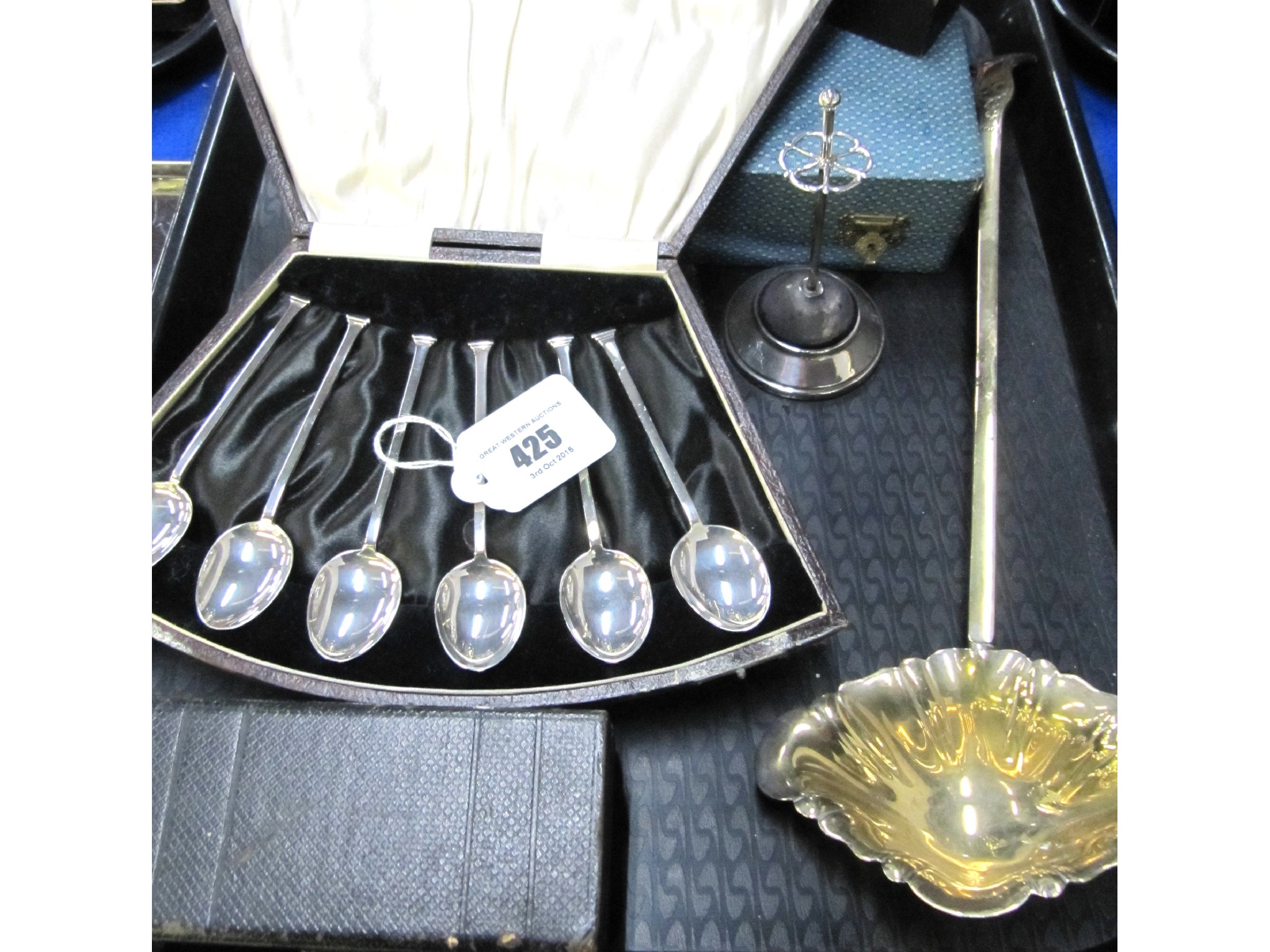 Appraisal: A tray lot of EP and silver - cased silver