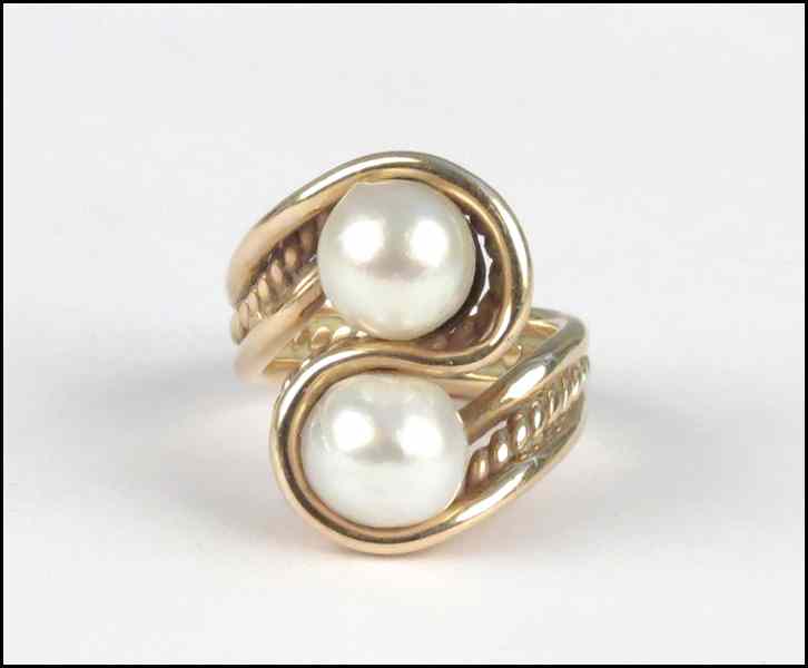 Appraisal: KARAT YELLOW GOLD AND PEARL RING grams Condition No Specific