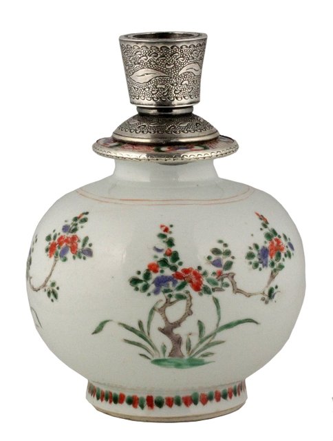 Appraisal: A Chinese famille verte Islamic market bottle vase Kangxi of