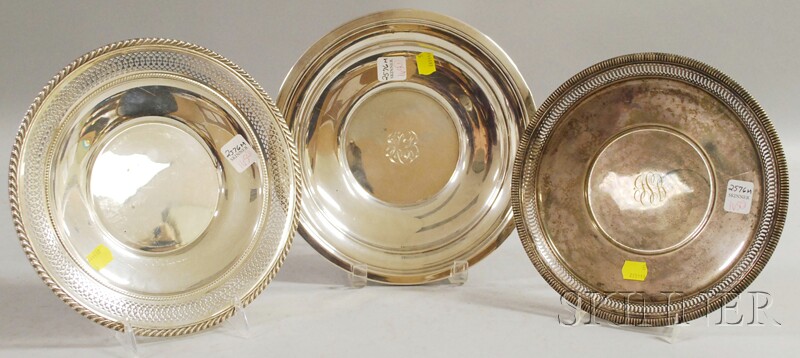 Appraisal: Three Sterling Silver Cake Plates two International and one Gorham