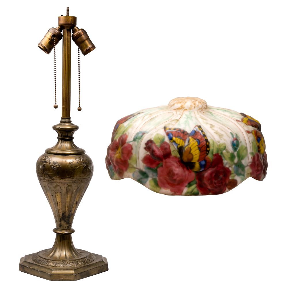 Appraisal: PAIRPOINT LAMP AND SHADE items including a -socket base having