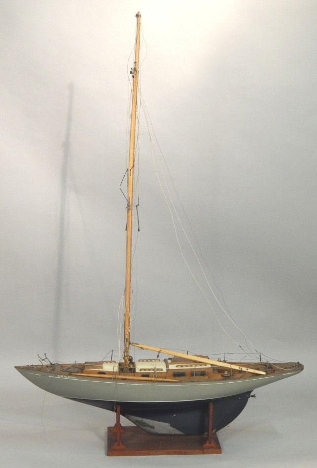 Appraisal: A scale model pond yacht of the Flip McGilda with