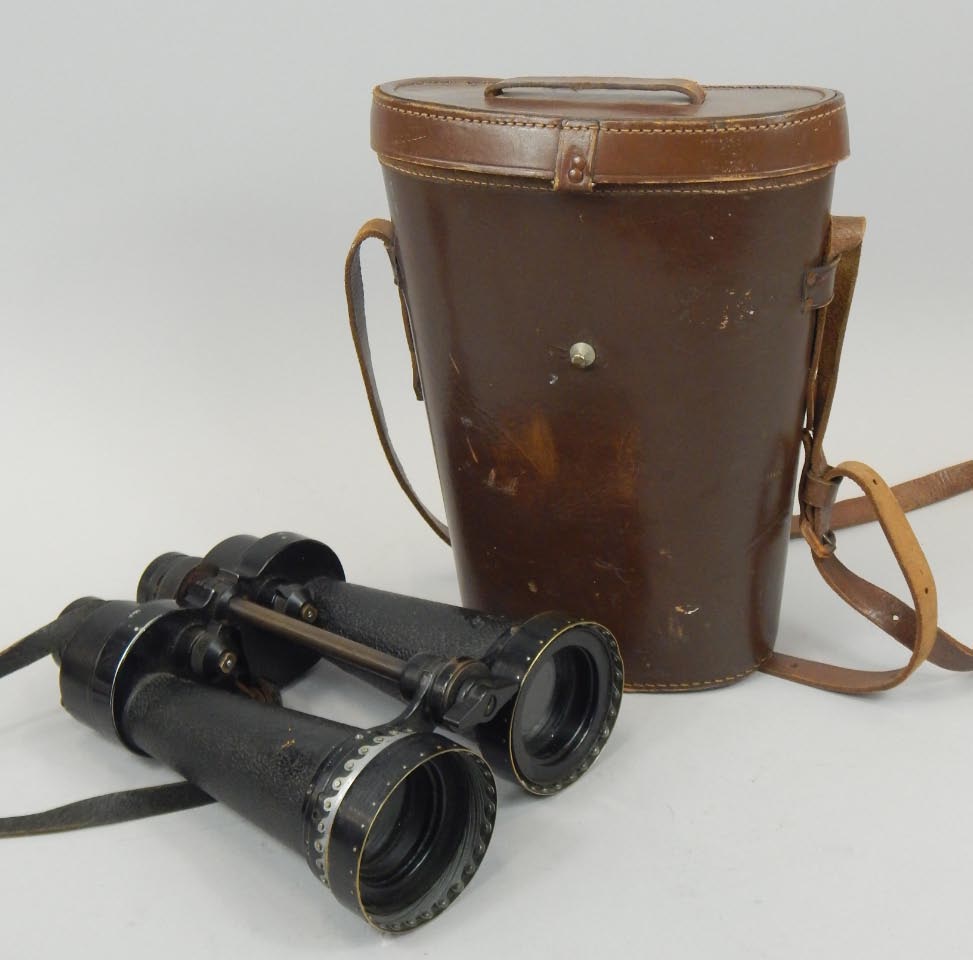 Appraisal: A pair of Barr Stroud military issue binoculars in a