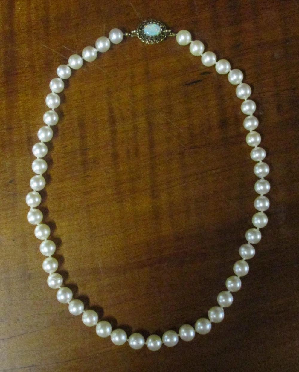 Appraisal: PEARL OPAL AND FOURTEEN KARAT GOLD CHOKER - hand-knotted strand