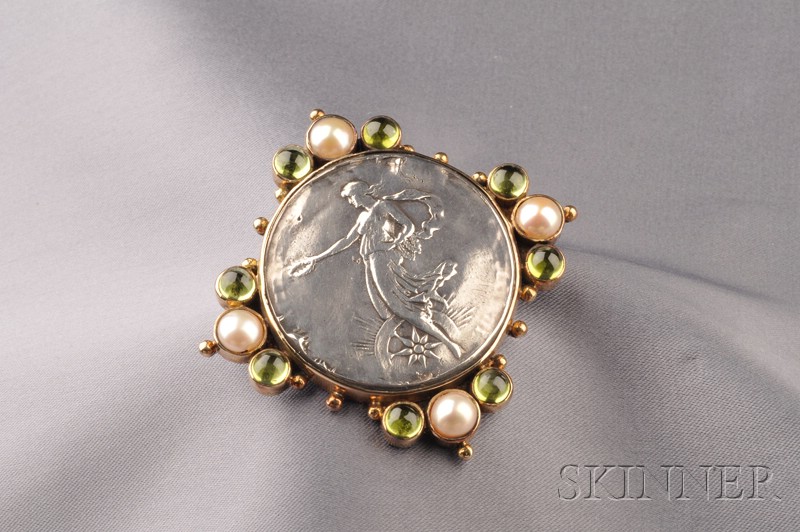 Appraisal: Sterling Silver kt Gold Peridot and Cultured Pearl Pendant Brooch