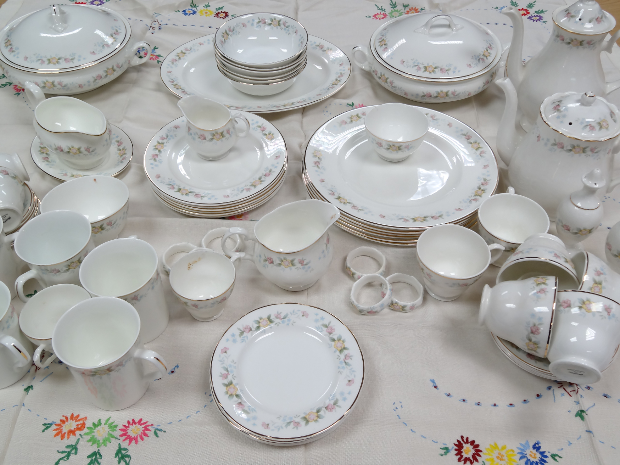 Appraisal: Various thC Mayfair bone china dinnerware to include a pair