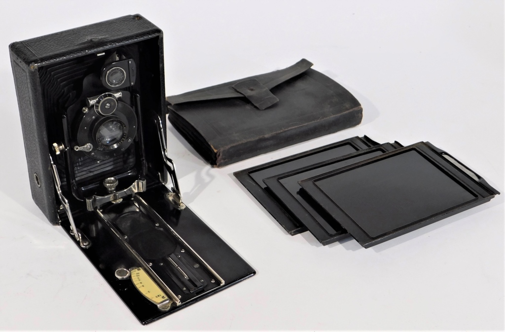 Appraisal: ICA VOLTA X FOLDING PLATE CAMERA ICA Volta x folding