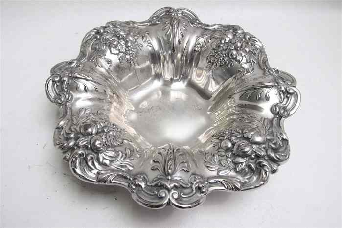 Appraisal: REED BARTON STERLING SILVER BOWL in the ''Francis I'' pattern