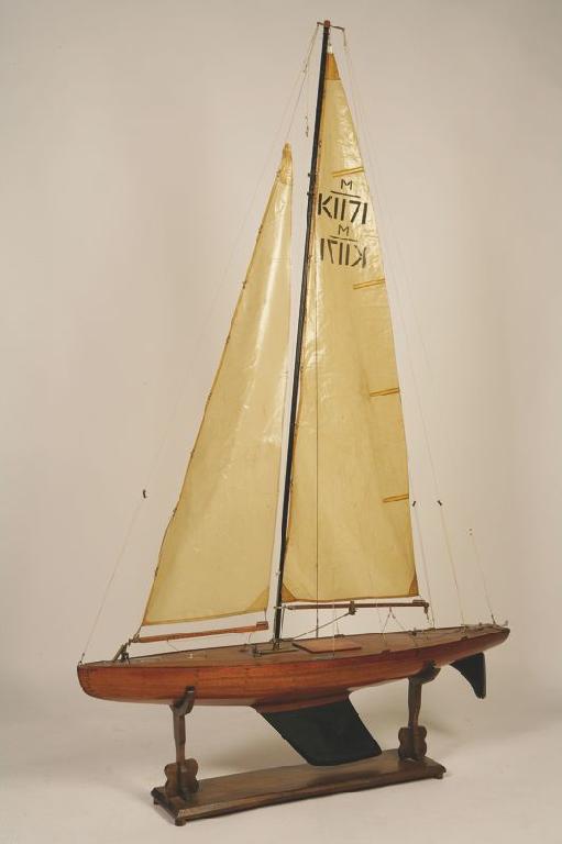 Appraisal: A MARBLE HEAD POND YACHT with two sails numbered K