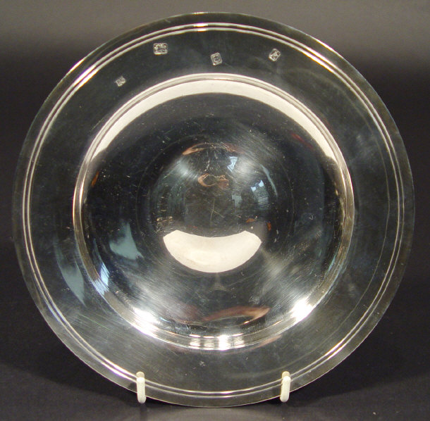 Appraisal: Modern circular silver dish London cm diameter