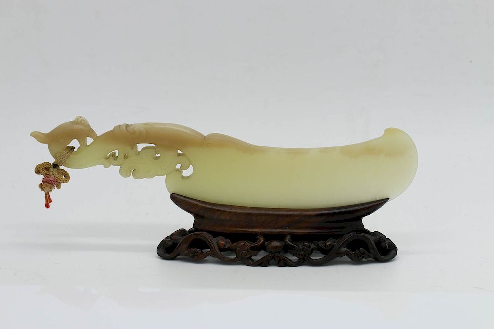 Appraisal: FINE CHINESE YELLOW JADE DRAGON PHONEIX KNIFE QING DYNASTY th