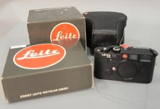 Appraisal: Leica M- black body s n with Leica M camera