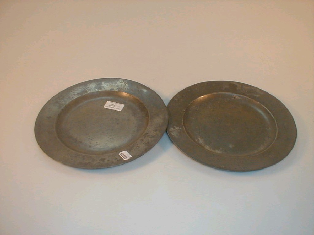 Appraisal: A pair of early thC crested pewter plates cm dia