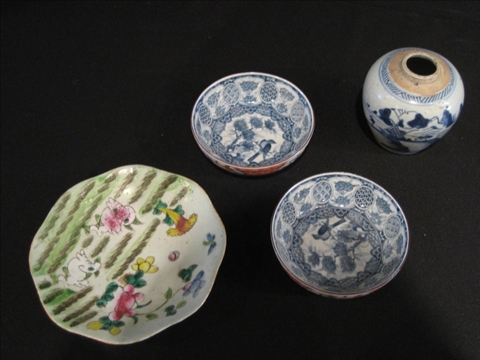 Appraisal: LOT ASIAN CERAMICS Comprising a provincial Chinese blue and white