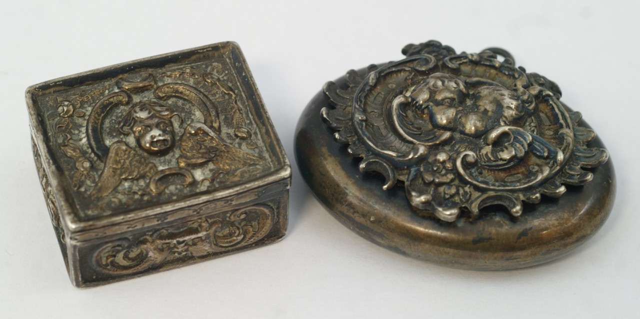 Appraisal: silver pill boxes one marked sterling the other marked with