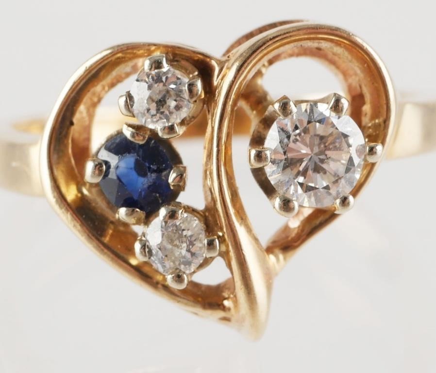 Appraisal: K DIAMOND SAPPHIRE RING - SIZE karat yellow gold ring