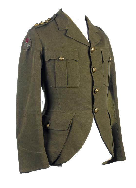 Appraisal: THE LIVERPOOL SCOTTISH REGIMENT CAPTAIN'S SERVICE DRESS comprising jacket with