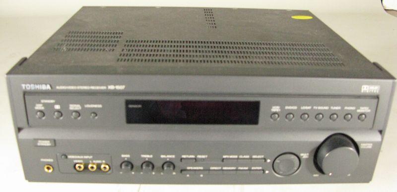 Appraisal: Toshiba Model XB Audio Video Stereo Receiver made in x