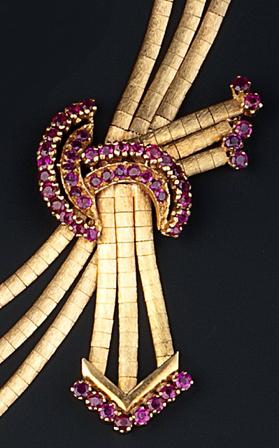 Appraisal: AN CT GOLD AND RUBY SET COLLAR NECKLACE composed of