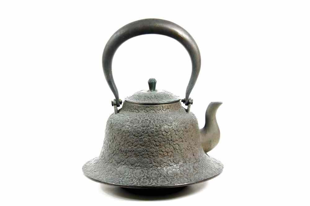 Appraisal: BRONZE TEA POT - Meiji period Japanese cast bronze bell