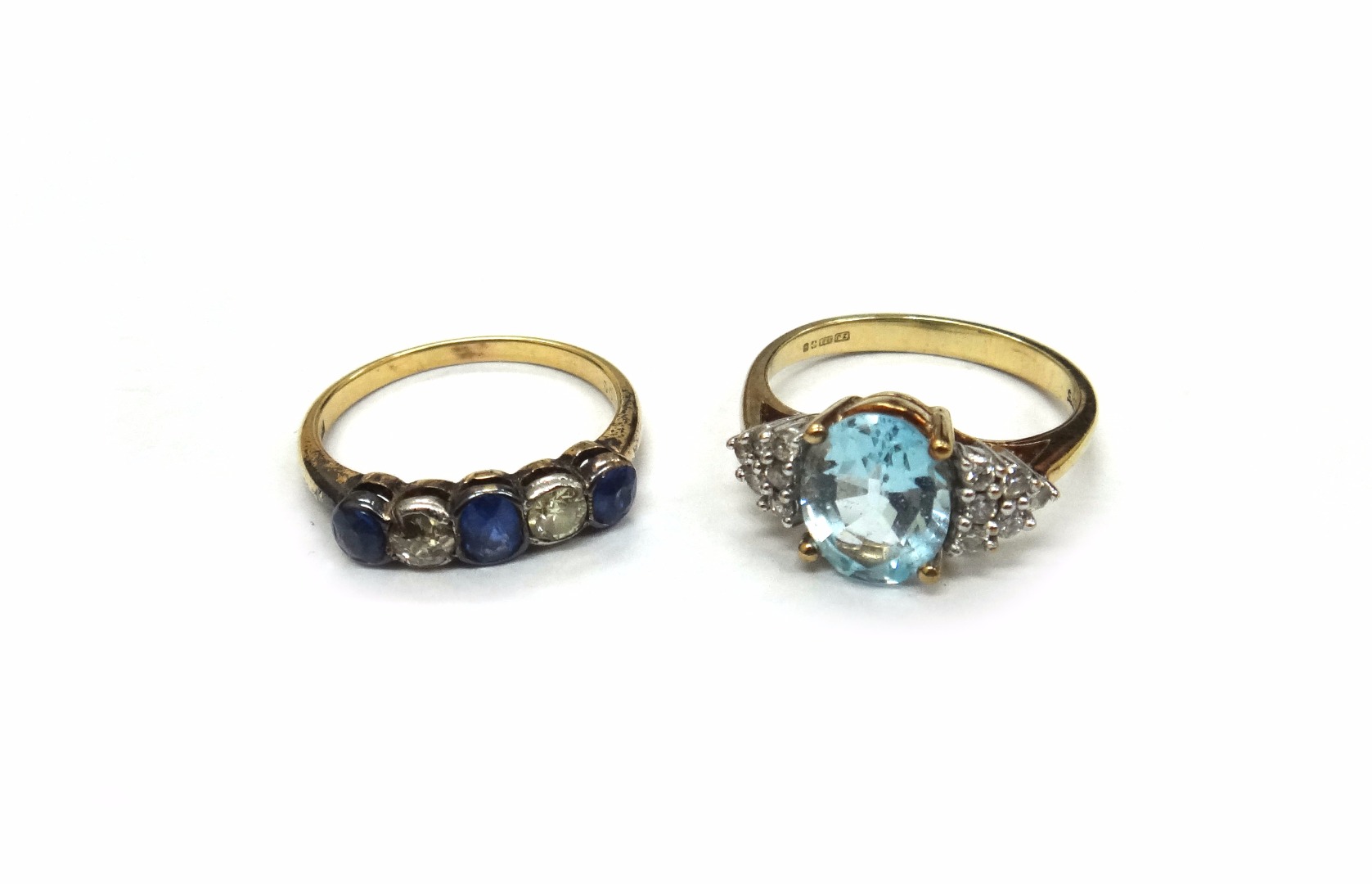 Appraisal: An early th century sapphire and diamond five stone ring