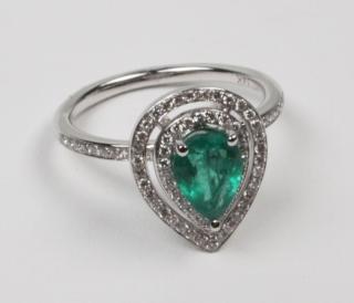 Appraisal: K DIAMOND AND EMERALD LADY'S RING K WHITE GOLD DIAMOND