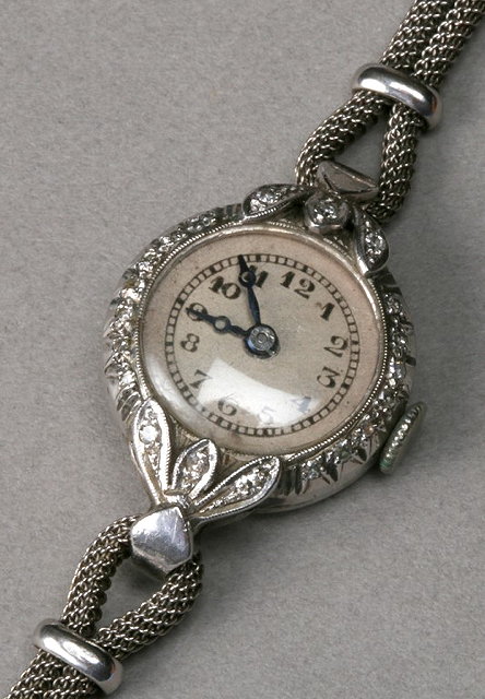 Appraisal: A LADIES CT WHITE GOLD WRIST WATCH with a diamond