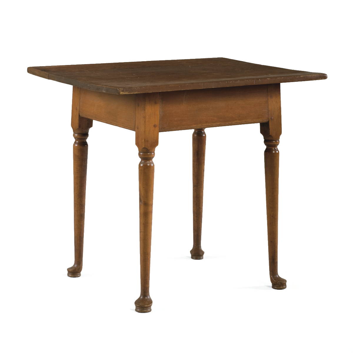 Appraisal: NEW ENGLAND QUEEN ANNE MAPLE TAVERN TABLE The pinned rectangular