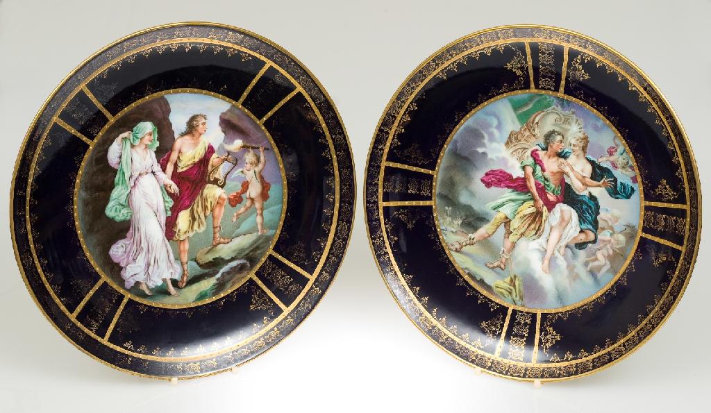 Appraisal: PAIR OF VIENNA STYLE PORCELAIN CABINET PLATES late th early