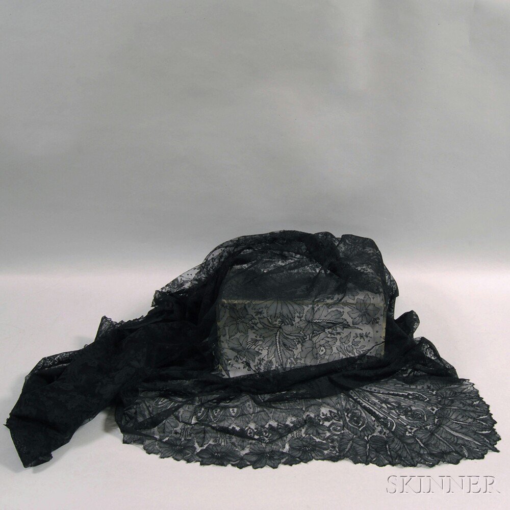 Appraisal: Black Chantilly Lace Veil probably France th th century Estimate