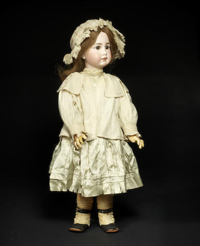 Appraisal: A large Simon Halbig bisque head doll The pale bisque