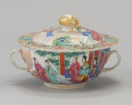 Appraisal: CHINESE EXPORT MANDARIN PATTERN PORCELAIN COVERED TWO-HANDLED BOWL Circa With