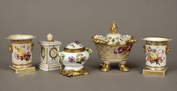 Appraisal: Four Paris Porcelain Articles Including a pair of vases a