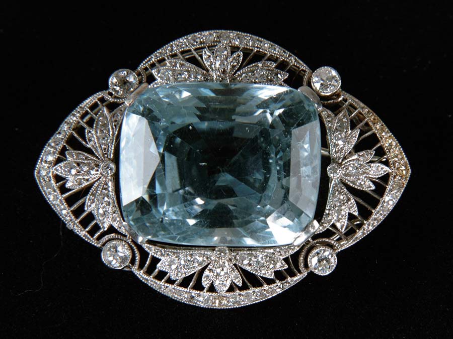 Appraisal: DIAMOND BLUE TOPAZ BROOCH This exceptional k white gold filigree