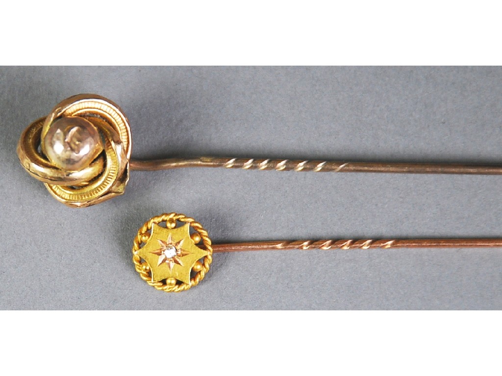 Appraisal: VICTORIAN ct GOLD STICK PIN the circlet and star pattern