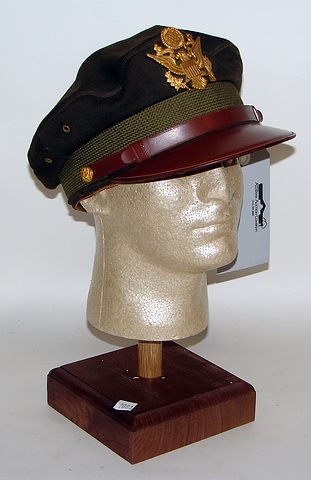 Appraisal: US WWII officer's visor cap non issued type hand tailored