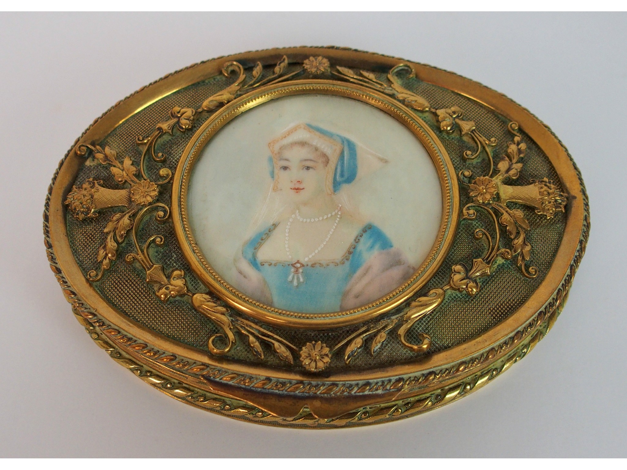 Appraisal: An early th Century portrait panel trinket boxthe oval gilded