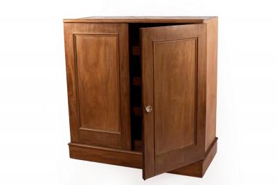 Appraisal: A Victorian mahogany linen press the interior fitted sliding trays