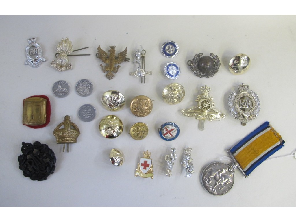 Appraisal: Lot comprising war medal to Sjt W A Simmons A