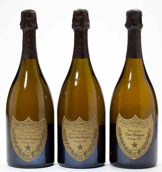 Appraisal: Moet Chandon Champagne total bottlesVintage Dom Perignon Vintage Dom Perignon