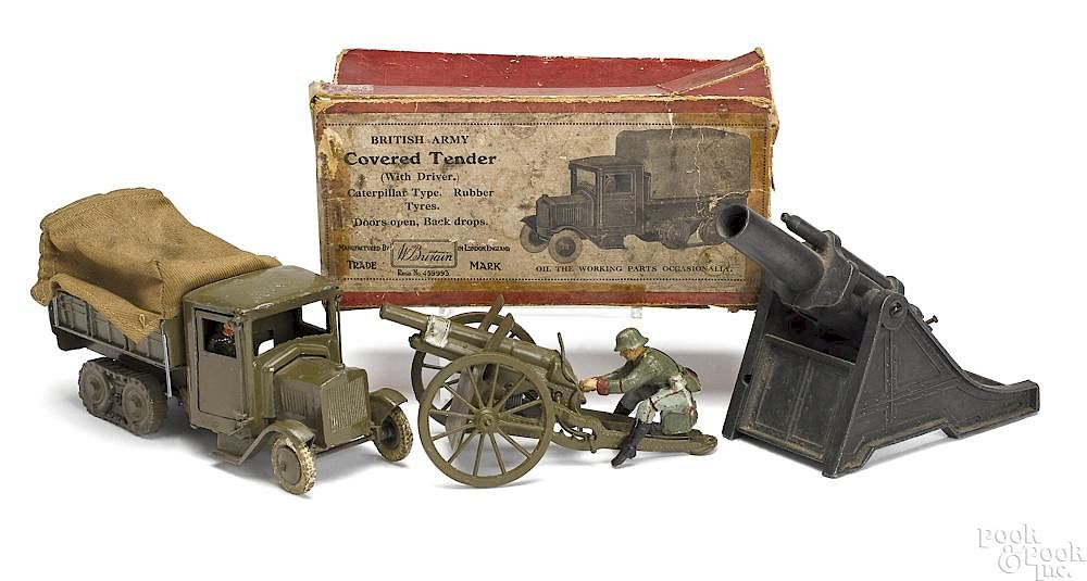 Appraisal: Britain's covered tender truck and two guns British Army covered