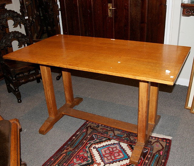 Appraisal: Heals oak dining table and four chairsthe table with rectangular