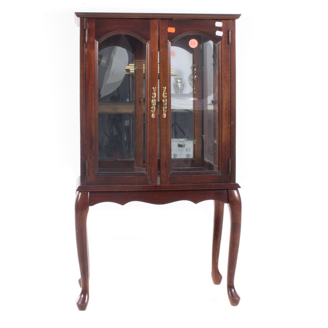 Appraisal: Contemporary display cabinet